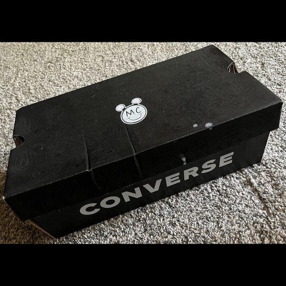 ✨ 3x HP ✨ BNIB ✨ LE ✨ Smiley Miley Cyrus Short/Classic Sneakers ✨ - Picture 15 of 15